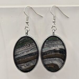 #290- Silver and Green Striped Oval Earrings